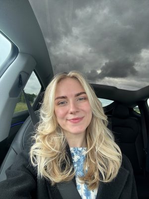 Thumbnail voor Nina (23) heeft een huidaandoening die haar vulva aantast: 'Mijn clitorishoed is deels vergroeid'