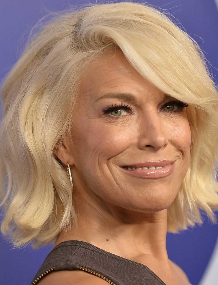 Hannah Waddingham over Matteo van der Grijn 
