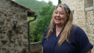Thumbnail voor Op vakantie bij Mireille uit 'B&B Vol Liefde'? Voor dit bedrag slaap je in haar Franse kasteel