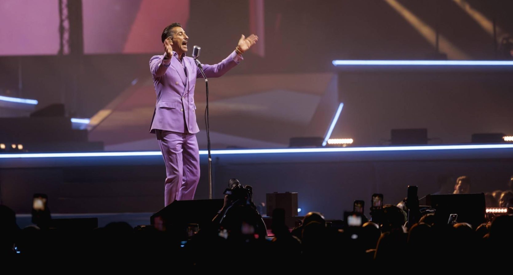 Danny Vera biedt concert aan om geld in te zamelen voor zieke Muk (5): 'Wat moeten deze ouders wel niet meemaken?'