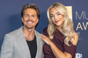 Thumbnail voor André Hazes biedt inkijkje in vakantie met vriendin Noa: 'Heerlijke dagen samen'