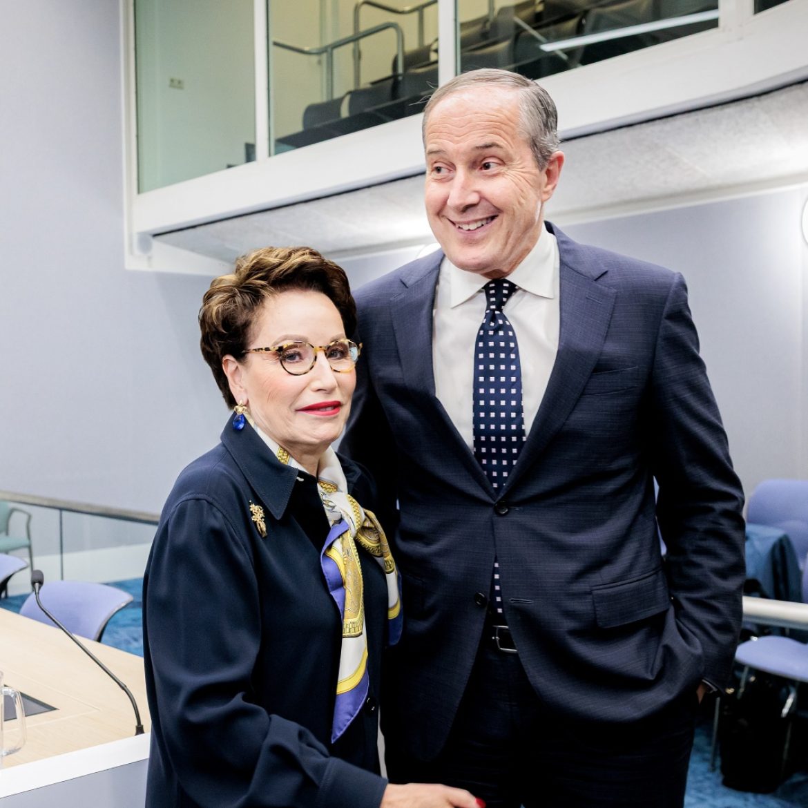 Geert-Jan Knoops emotioneel over leven zonder Carry: ‘Dat is onmogelijk’