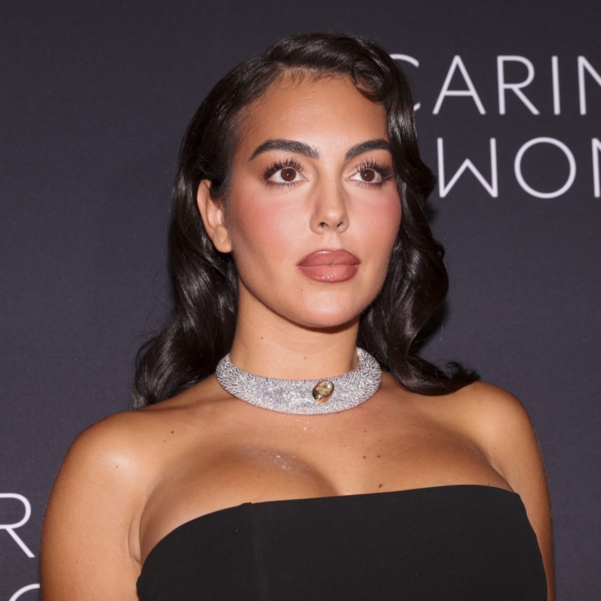Georgina Rodríguez deelt details intieme bruiloft met Cristiano Ronaldo: 'Getrouwd in de woonkamer'