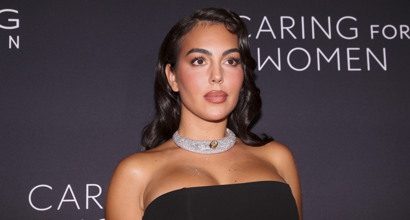 Georgina Rodríguez deelt details intieme bruiloft met Cristiano Ronaldo: 'Getrouwd in de woonkamer'