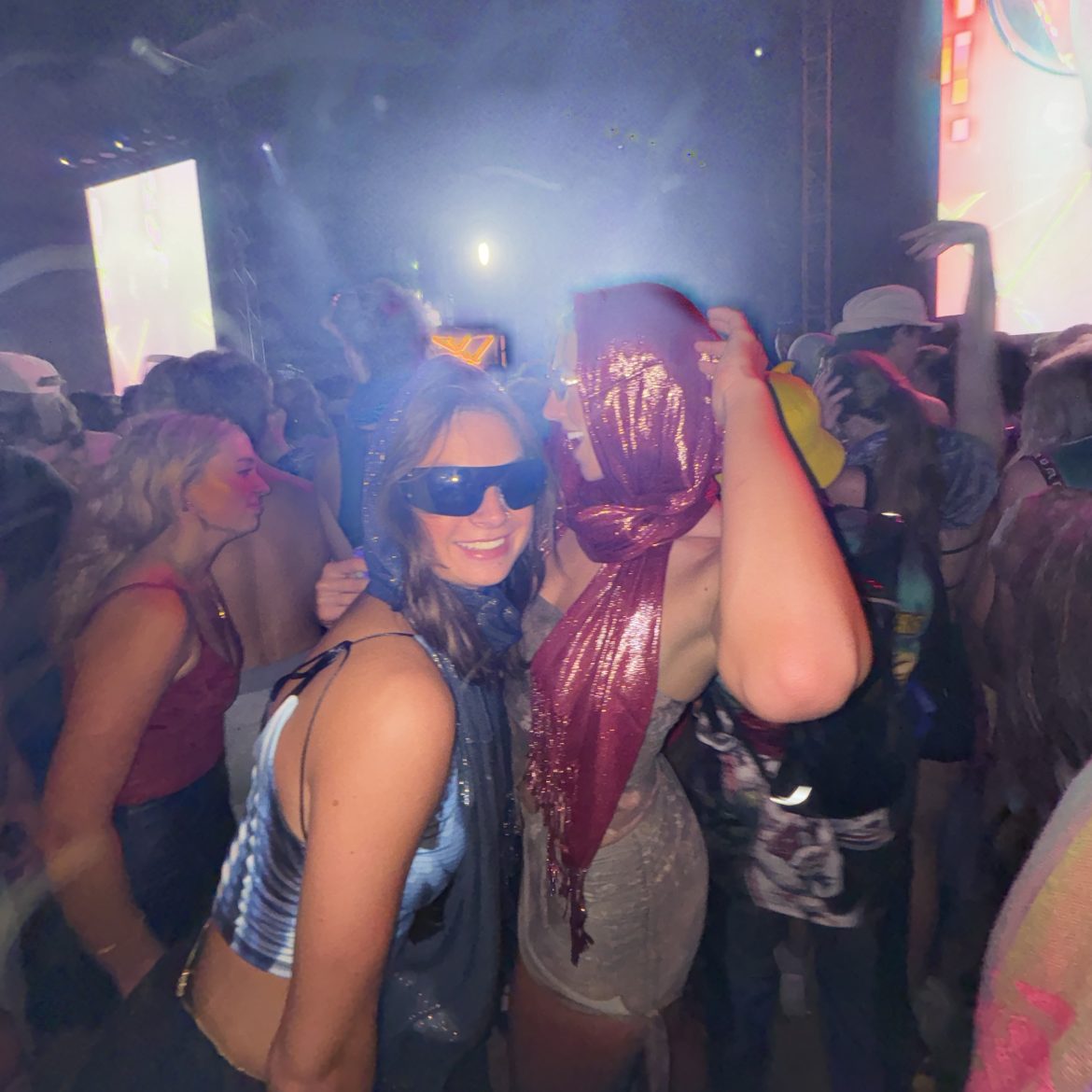 Festival regen Dupe Photos