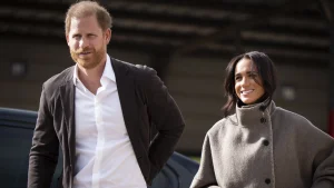 Thumbnail voor Prins Harry en Meghan pakken hun koffers: gezin keert terug naar Verenigd Koninkrijk