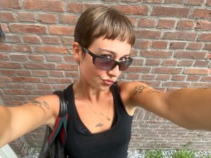 Thumbnail voor Mara werkt in een dierencrematorium: 'Je kunt niet brak zijn met dit werk'