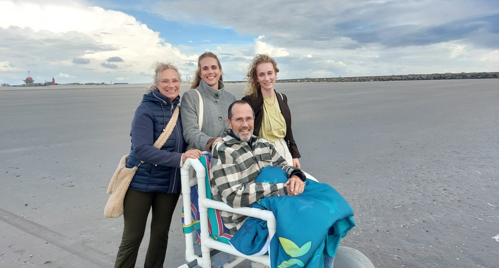 Nog één keer naar het strand, de laatste wens van Chris: 'Samen herinneringen ophalen aan zee'