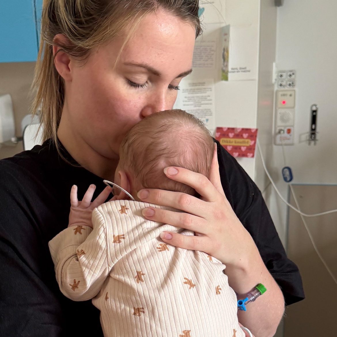 Elsemieke met haar zoontje Hugo