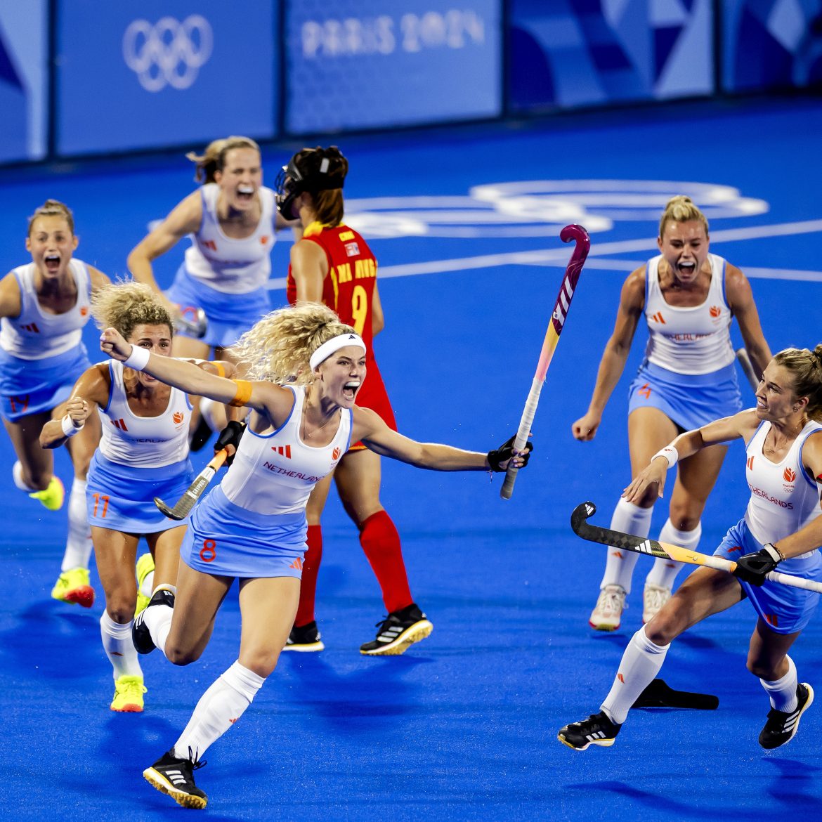 Nederlandse hockeyvrouwen tijdens de finale van de olympische spelen van 2024