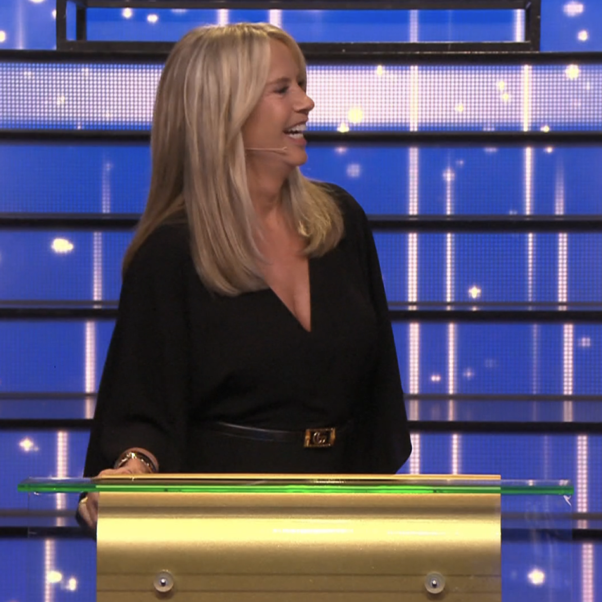 Linda de Mol trapt het nieuwe seizoen van ‘Miljoenenjacht’ af in déze leuke jumpsuit