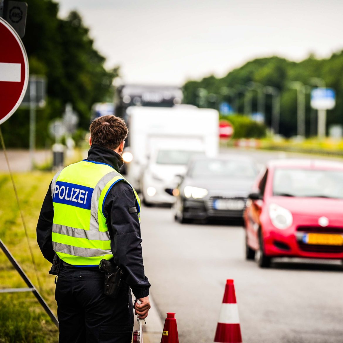 Vrachtwagenchauffeur gezocht na dodelijk ongeval A3