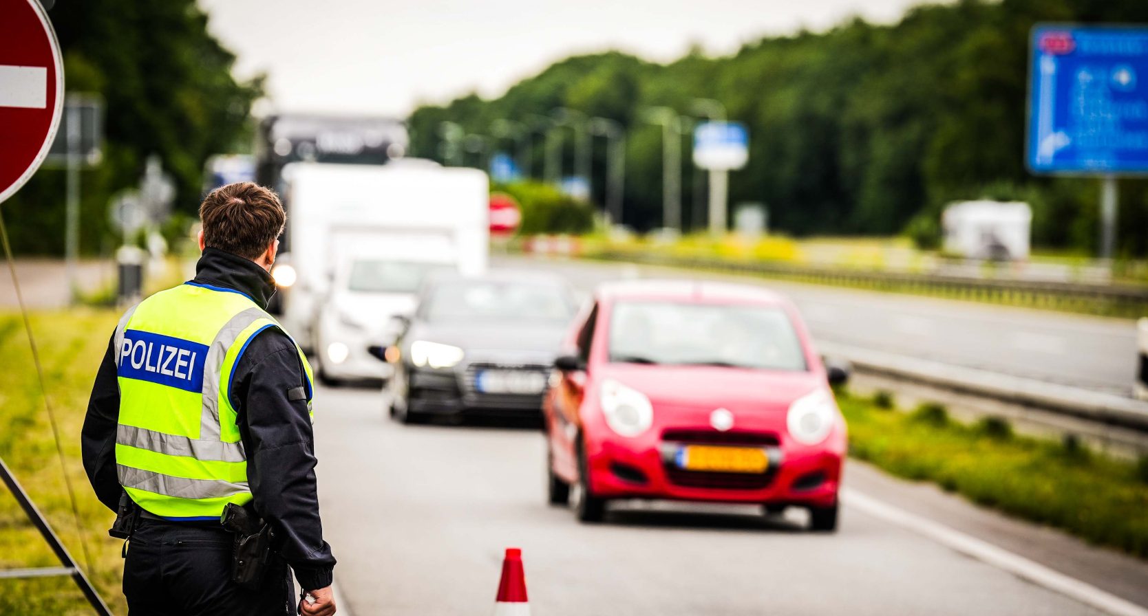 Vrachtwagenchauffeur gezocht na dodelijk ongeval A3