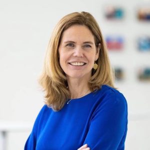 Thumbnail voor Nienke (58) hoort na het overlijden van haar moeder dat ze een zus had: 'Het verhaal is ongelooflijk verdrietig'