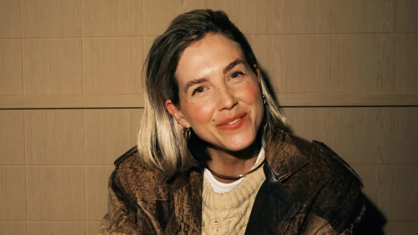 Nellie Benner onderging spoedkeizersnede: ‘Mijn vriend dacht dat hij me kwijt zou raken’