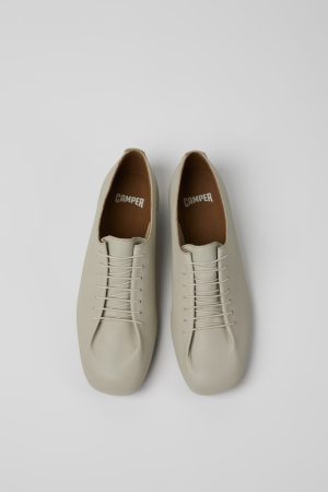 Witte jazzschoenen van Camper