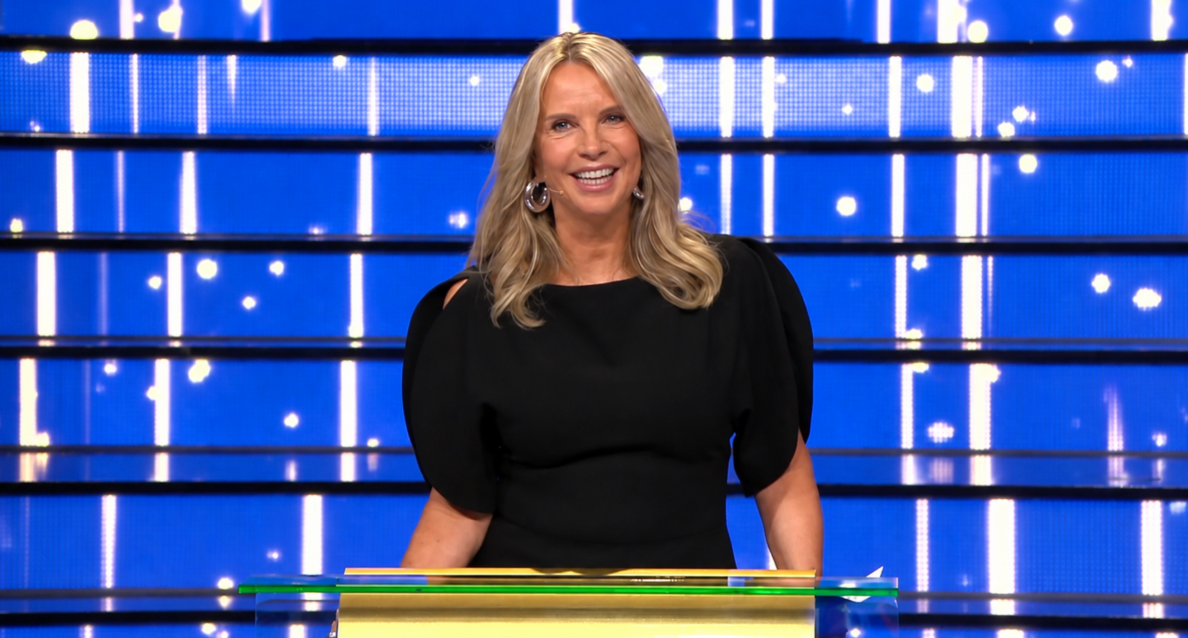 Linda de Mol in een top van ZARA