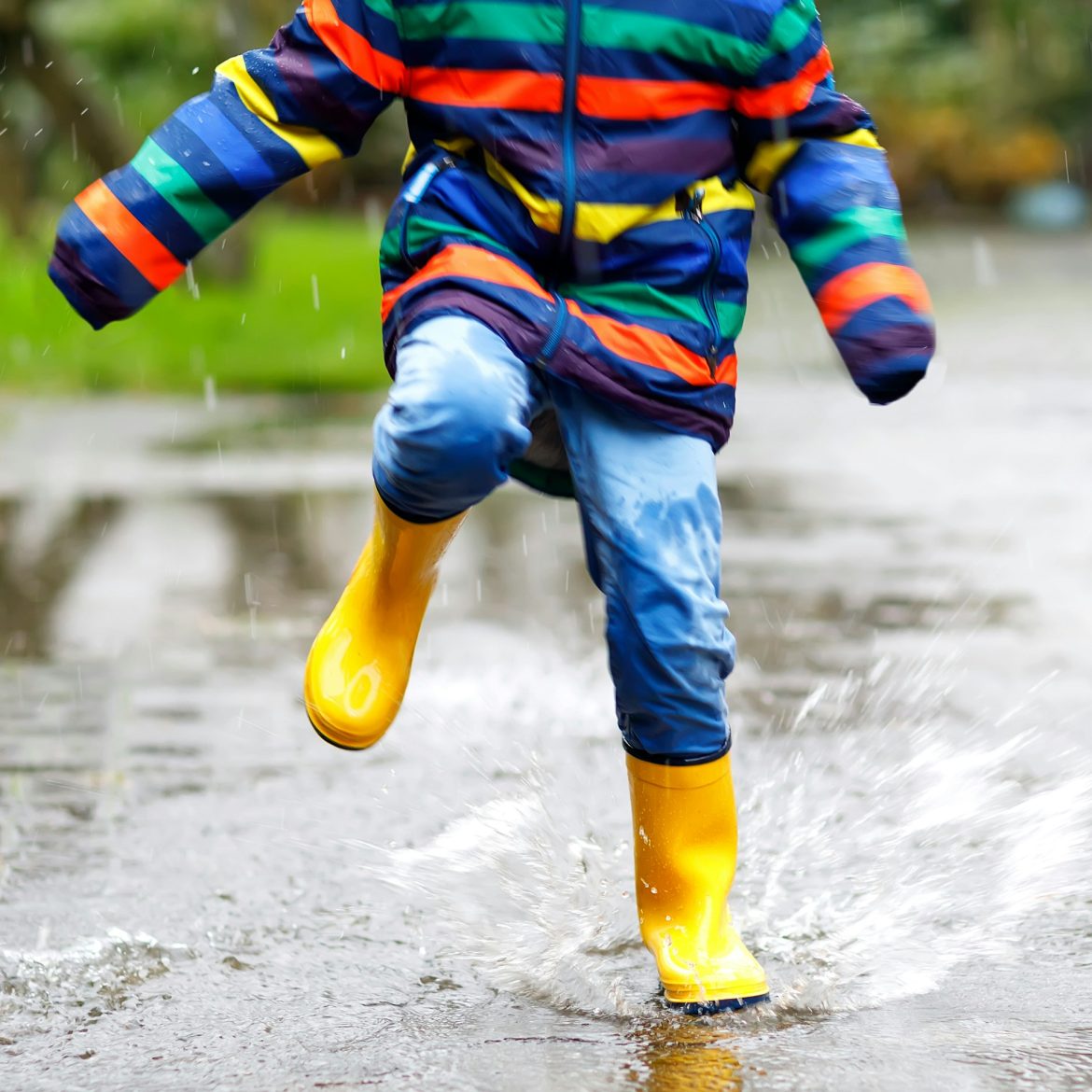 Het regent, het regent : 11 x de allerleukste regenlaarzen voor je kind (voor ieder budget)