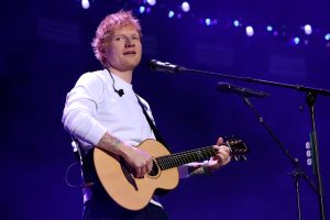 Thumbnail voor Artiesten trekken zich terug uit Ed Sheeran-tour: dit is er aan de hand