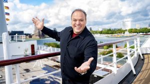 Thumbnail voor 'Jojoër' Frans Bauer blijft strijden tegen de kilo's: 'Daar ben ik mijn leven lang al mee bezig'