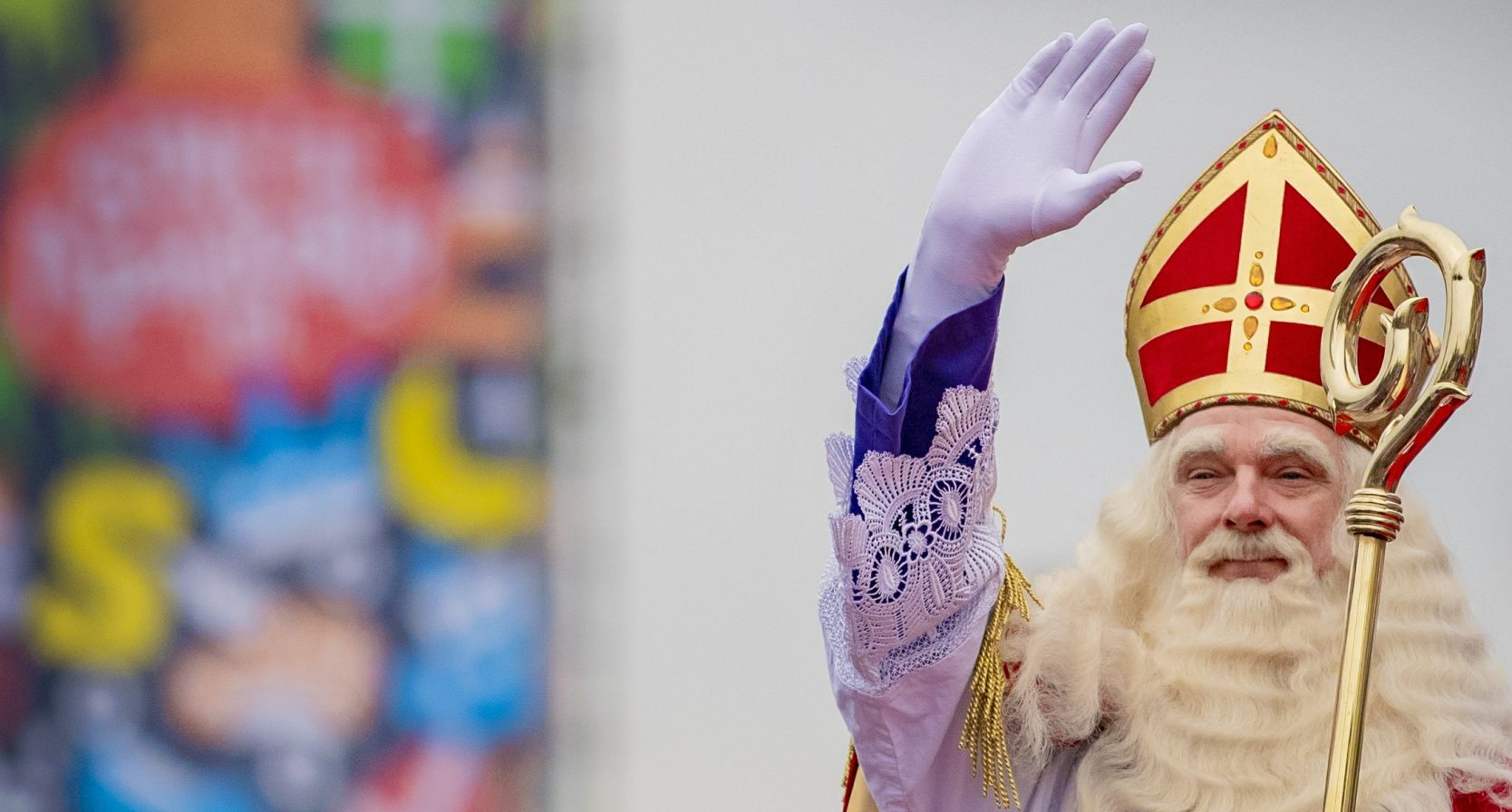 Stefan de Walle als Sinterklaas