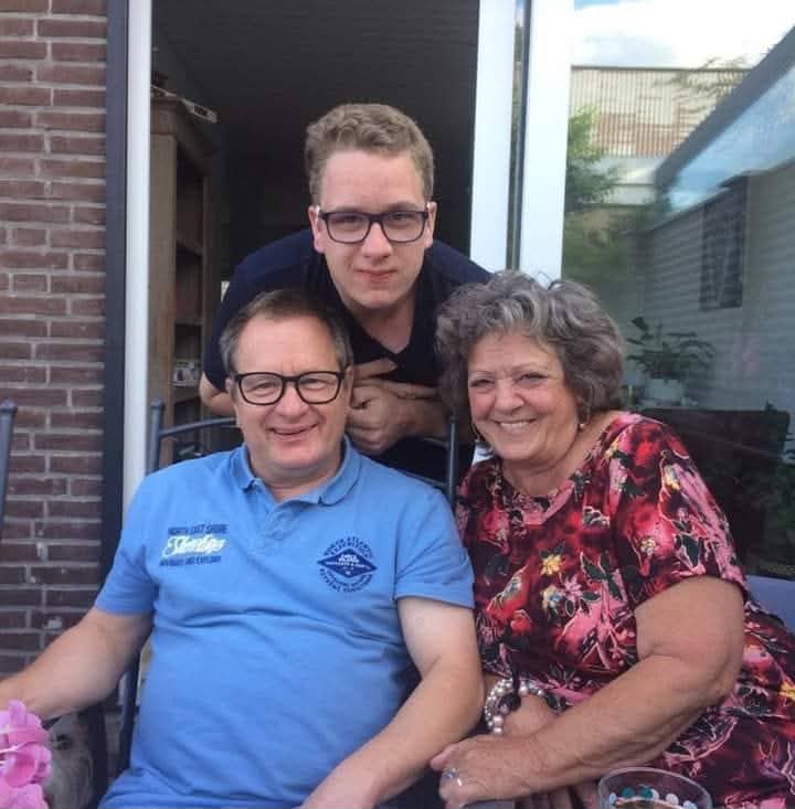 Sabina, Lou en hun zoon. Privebeeld