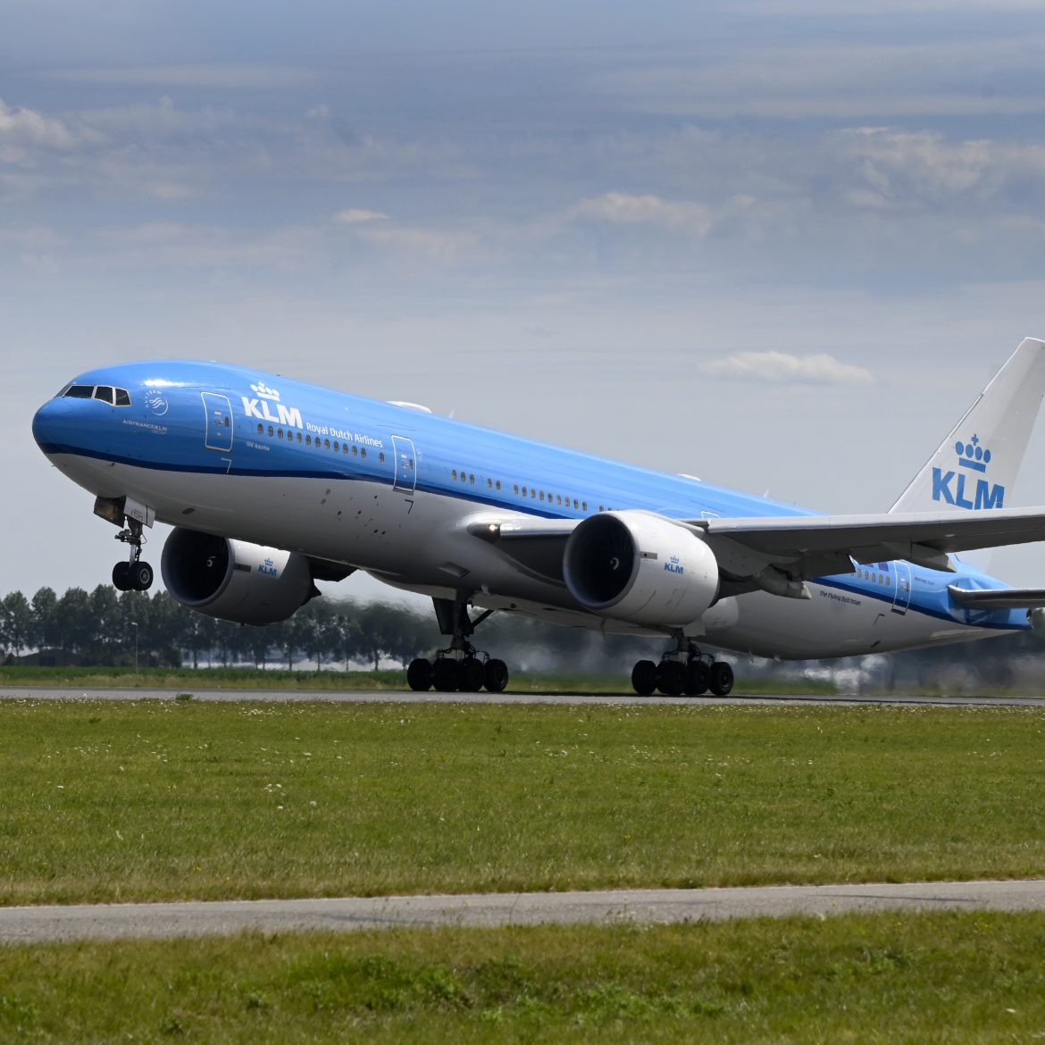 Boeing 777