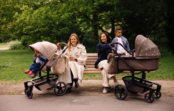 studio noos x joolz kinderwagen en mom bag