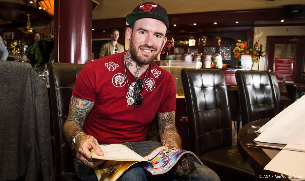 Dean Saunders haalt uit naar uitvaartverzorger van broer Ben Saunders: 'Wat een lachertje dit'