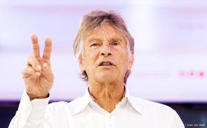 Thumbnail voor Martin Gaus (82) zegt 'op randje van de dood' te zitten: 'Niet reanimeren, heb ik aangegeven'