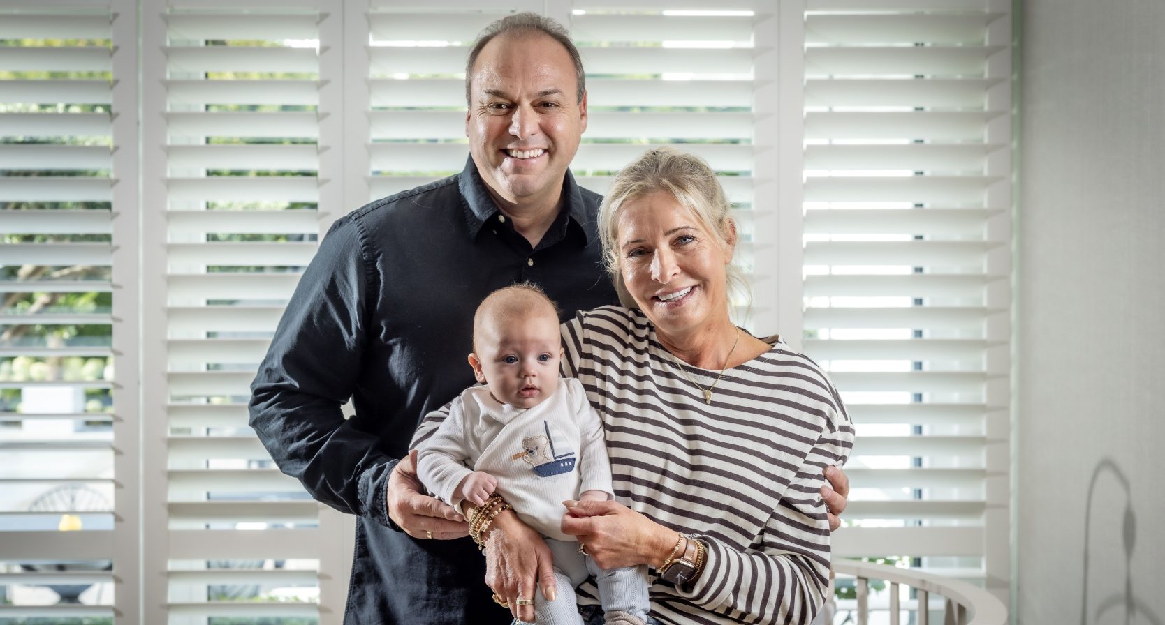 Frans en Mariska Bauer met kleinzoon Jan