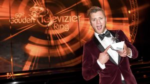 Thumbnail voor Elf jaar na zijn winst is Jan Versteegh opnieuw genomineerd voor Televizier-Ring: 'Dat had ik nooit gedacht'