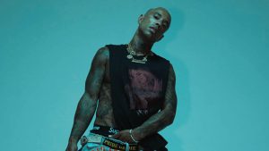 Thumbnail voor Rapper Bizzey durft na zijn depressie 'minder macho' te zijn: 'Maar choqueren blijft leuk'