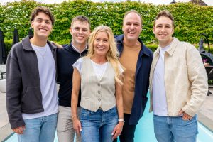 Thumbnail voor Mariska Bauer feliciteert jarige zoon Jan Bauer: 'Ik ben onwijs trots op jou'