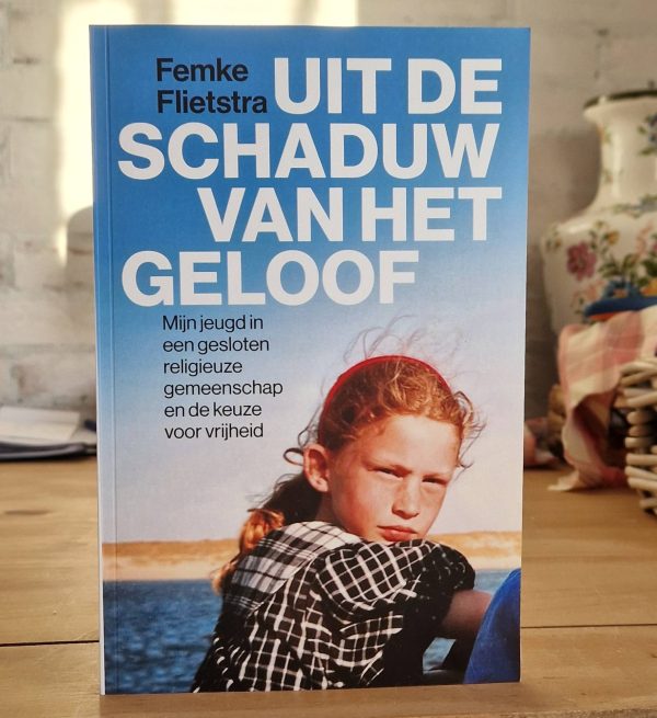Femke Flietstra Uit de schaduw van het geloof