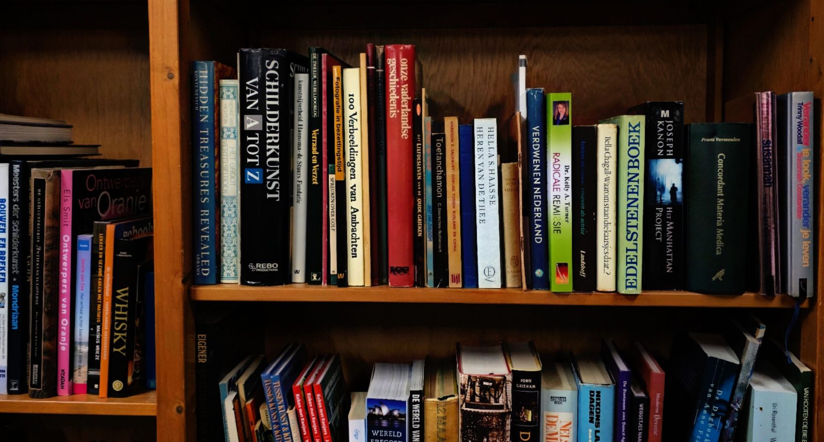 Boeken in een boekenkast