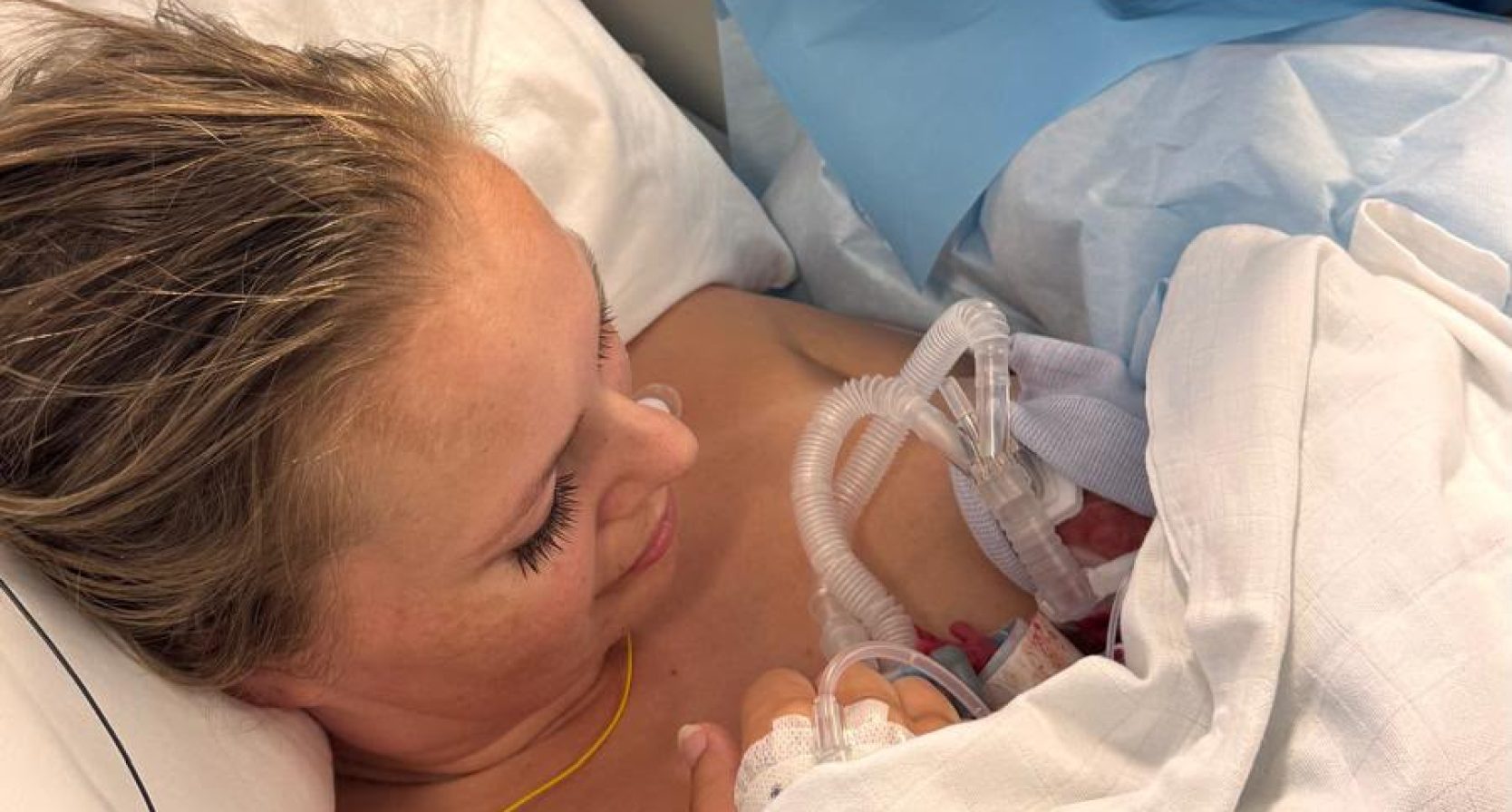 Lisa's partner was niet bij de bevalling, wel haar moeder