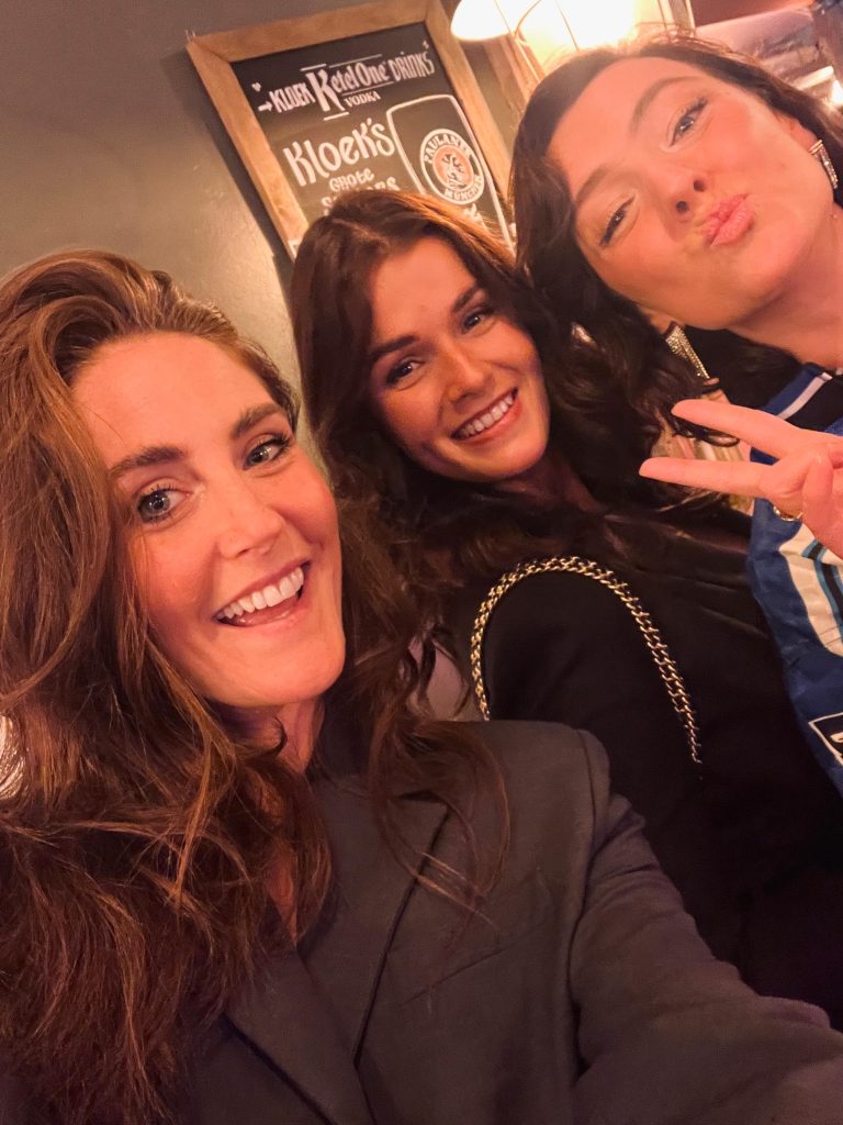 Mirella met de meiden
