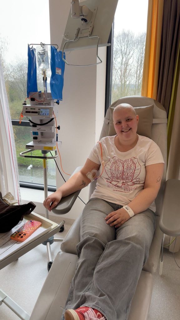Sanne tijdens chemo