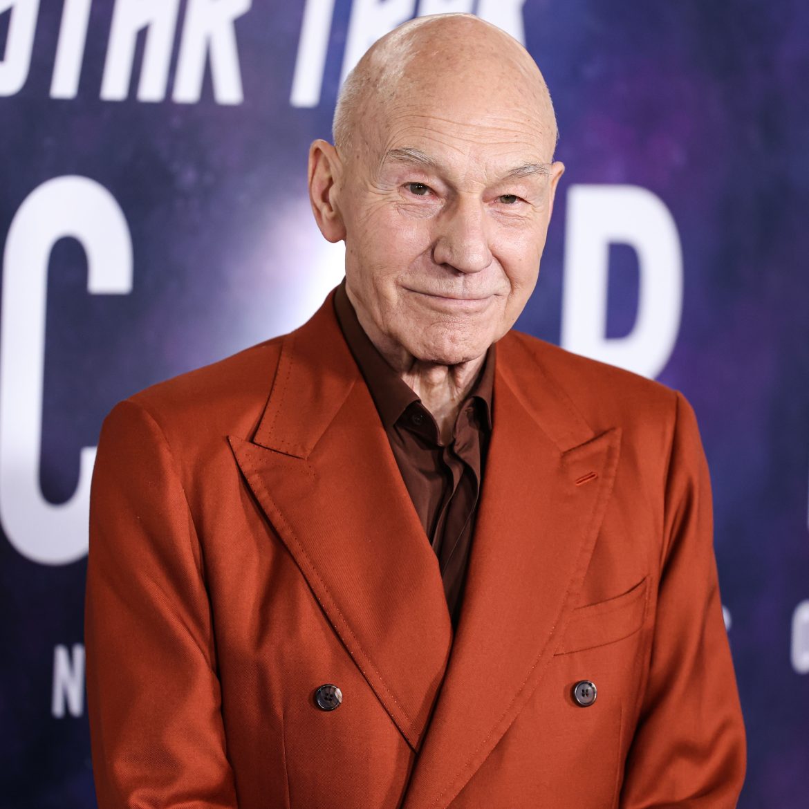 Sir Patrick Stewart Dead At 86. Acting legend Patrick Stewart, the British star of screen and stage best known for 'Star Trek' and 'X-Men' is dead at 86. A statement posted to the English actor's social media on October 29, 2026 revealed that he died Wednesday, October 28, 2026 at his Los Angeles home while in the loving care of his beloved wife Sunny. HOLLYWOOD, LOS ANGELES, CALIFORNIA, USA - FEBRUARY 09: English actor Sir Patrick Stewart arrives at the Los Angeles Premiere Of Paramount+'s Original Series 'Star Trek: Picard' Third And Final Season held at the TCL Chinese Theatre IMAX on February 9, 2023 in Hollywood, Los Angeles, California, United States. (Photo by Xavier Collin/Image Press Agency/NurPhoto)