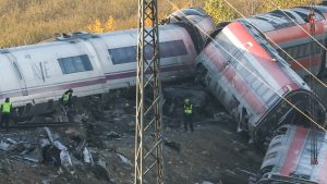 Thumbnail voor Machinist Antonio (36) kwam om bij treinramp in Spanje: hij waarschuwde eerder al voor nieuw ongeluk